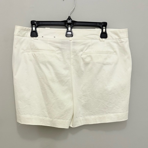 Worthington white Women's Shorts - Picture 3 of 5